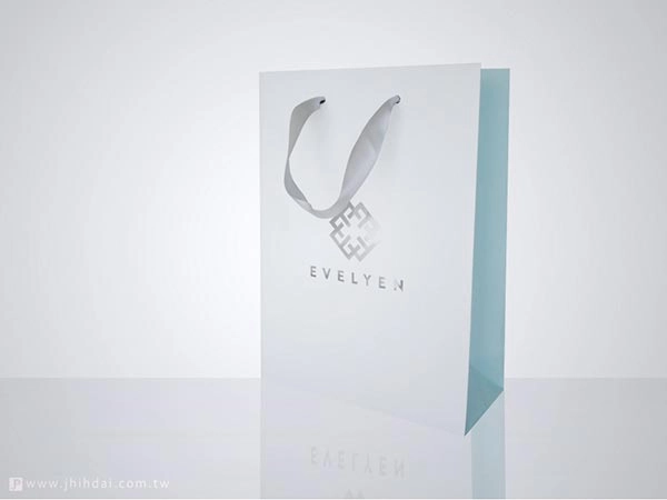 EVELYEN保養品紙袋